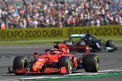 Concluye el Gran Premio de Gran Bretaña con mala racha para 'Checo' Pérez