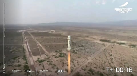 'El mejor día', exclamó desde dentro de la cápsula Bezos, una vez que aterrizó.
