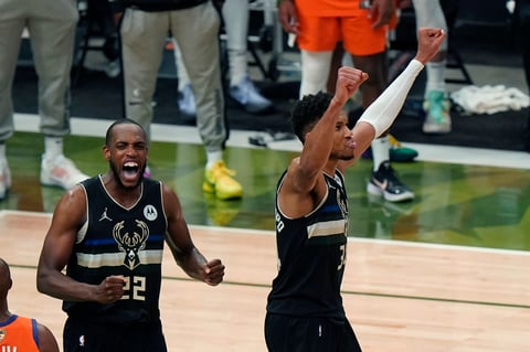 Bucks de Milwaukee se coronan en la NBA por primera vez en 50 años