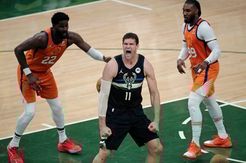 Bucks de Milwaukee se coronan en la NBA por primera vez en 50 años