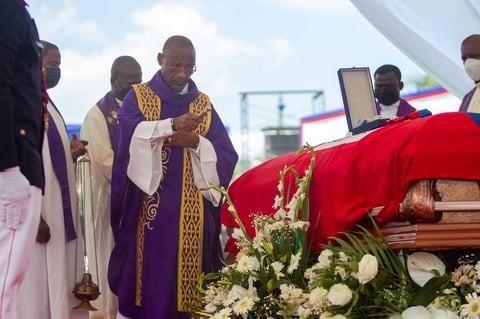 El presidente de Haití asesinado Jovenel Moise es sepultado en Cap-Haitien