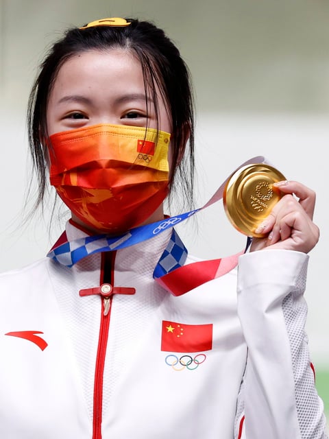 La tiradora china Yang Qian consigue la primera medalla de oro en Juegos de Tokio 2020