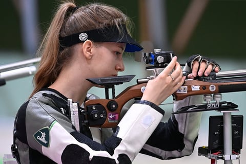 La tiradora china Yang Qian consigue la primera medalla de oro en Juegos de Tokio 2020