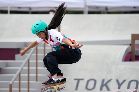 Destacan adolescentes en podio de skateboarding de Tokio 2020