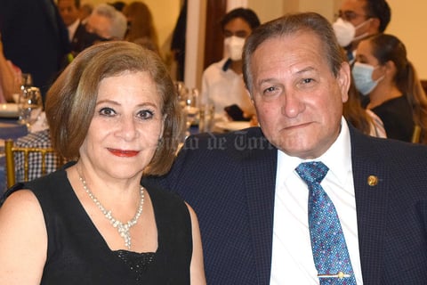 24072021 Gaby Lugo y Mario Valdés.