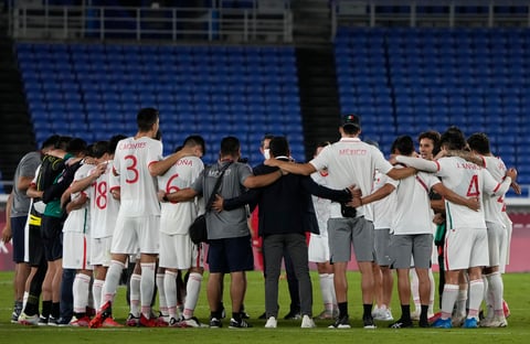 México aplasta a Corea del Sur