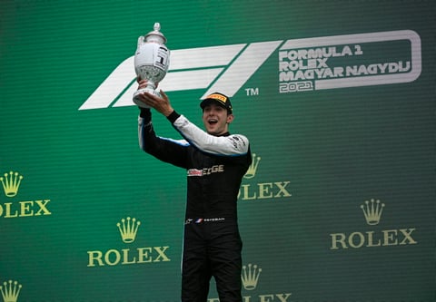 El francés Esteban Ocon gana un caótico GP de Hungría; 'Checo' Pérez tuvo que abandonar la prueba
