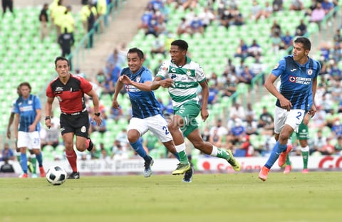 Con gol de Diego Valdés, Santos Laguna rescata el empate ante Cruz Azul