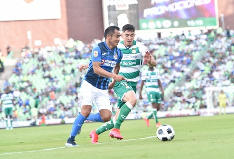 Con gol de Diego Valdés, Santos Laguna rescata el empate ante Cruz Azul