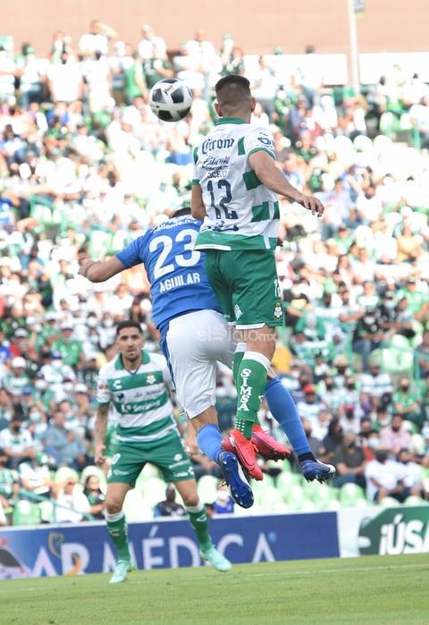 Con gol de Diego Valdés, Santos Laguna rescata el empate ante Cruz Azul