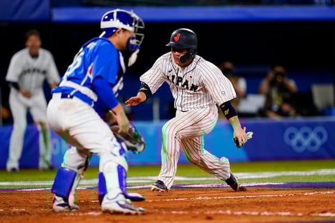 Japón derrota a Corea del Sur y luchará por el oro en el beisbol de Tokio 2020