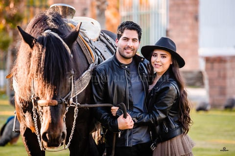 08082021 Ilse Mesta López y Rafael Castañeda Argüello se casan el mes de septiembre.- Sotomayor Fotografía.