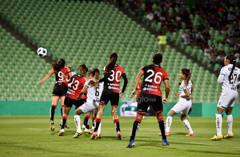 Igualan 2-2 en el marcador del Estadio Corona 