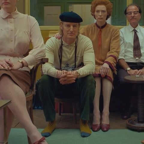 18082021 DESTACA.  Owen Wilson tomó elementos clásicos para darles un giro diferente.