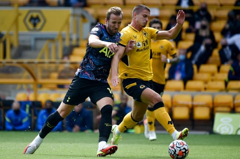 Wolverhampton cae ante el Tottenham en la Liga Premier