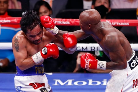 Cubano Yordenis Ugás vence por decisión unánime a Manny Pacquiao