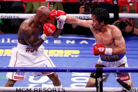 Cubano Yordenis Ugás vence por decisión unánime a Manny Pacquiao
