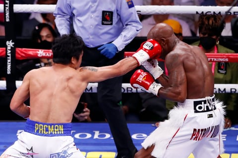 Cubano Yordenis Ugás vence por decisión unánime a Manny Pacquiao