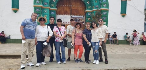 23082021 De visita en San Juan Chamula, Chiapas; Álvaro, Marycarmen, Rogelio, Carmen, Antonio, Angélica, Myrna, Myrna Leticia, y Óscar.