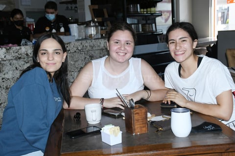 25082021 Natalia Castro, Anacris Tohme y Ana Sofia Reina.