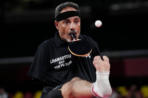 La dificultad de practicar este deporte tan técnico y en el que hay que usar las extremidades superiores fue un hándicap al principio. De hecho, probó de diferentes formas 'hasta dar con la tecla', como relata.