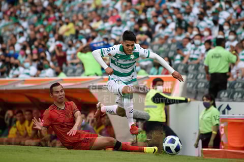 Félix Torres y Alessio Da Cruz dan victoria a Santos Laguna ante Juárez FC