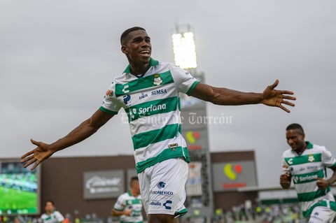 El jugador neerlandés debuta anotando el gol del triunfo para los Guerreros 