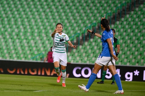 Guerreras del Santos Laguna golean 4-0 al Cruz Azul en el Estadio Corona