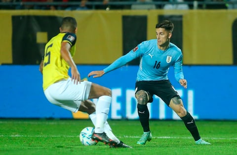Uruguay consigue agónica victoria sobre Ecuador con gol de Gastón Pereiro