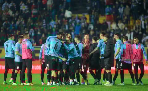 Uruguay consigue agónica victoria sobre Ecuador con gol de Gastón Pereiro