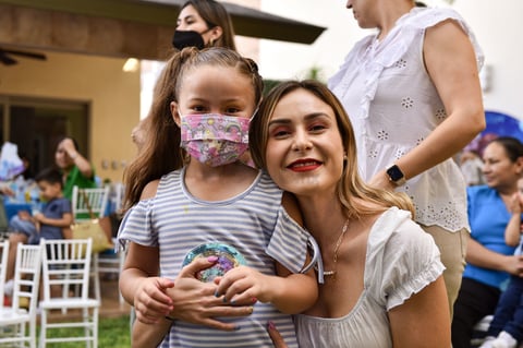 Ale Urby y Eloisa Cuéllar