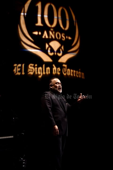 Javier Camarena entrega su voz al centenario de El Siglo de Torreón