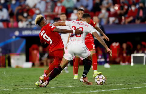 Sevilla logra un empate agridulce ante el Salzburgo en su estreno en la Champions League
