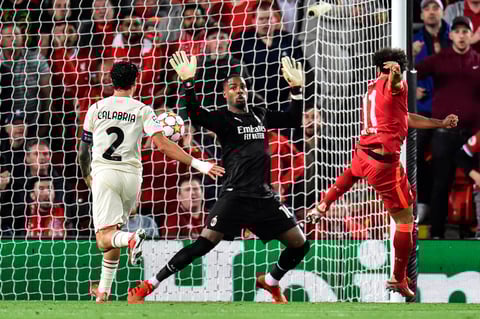 Liverpool evita un incendio en Anfield ante Milan en la Champions League