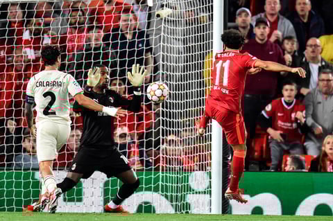 Liverpool evita un incendio en Anfield ante Milan en la Champions League