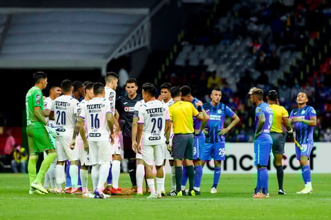 Derrota vergonzosa para Cruz Azul en Concachampions