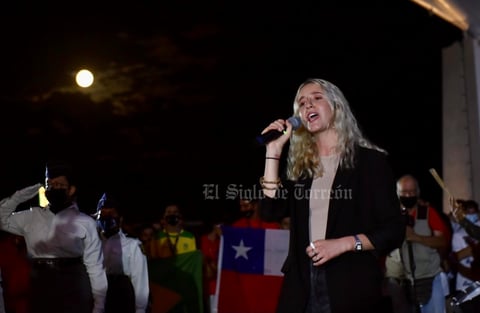 Una fiesta llena de colorido se tuvo en el club deportivo Parque España 