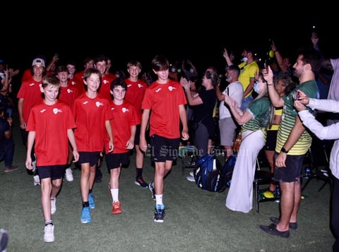 Una fiesta llena de colorido se tuvo en el club deportivo Parque España 
