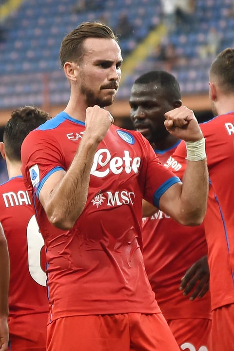 Hirving Lozano asistió en dos ocasiones ente el  Sampdoria