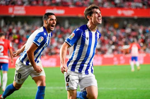 Real Sociedad logra remontar ante un frágil Granada