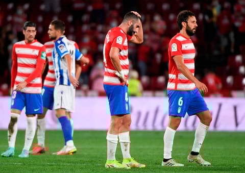 Real Sociedad logra remontar ante un frágil Granada
