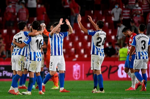 Real Sociedad logra remontar ante un frágil Granada