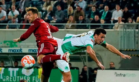 El Bayern se impone al Greuther Fürth jugando con diez más de cuarenta minutos