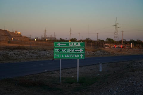 Migrantes hallan voces amigas en Ciudad Acuña