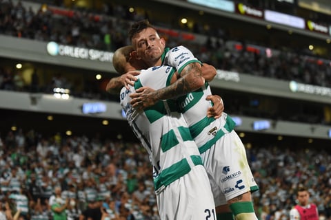 Rayados se impone de visitante ante Santos Laguna