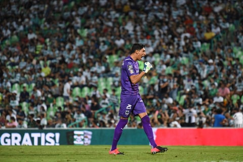 Rayados se impone de visitante ante Santos Laguna