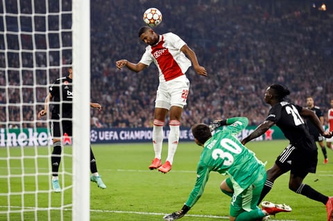 Ajax continúa en gran momento y gana en Champions League en la J2