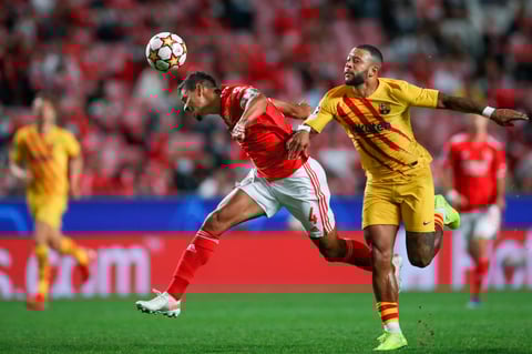 Benfica se muestra superior y derrota al Barcelona