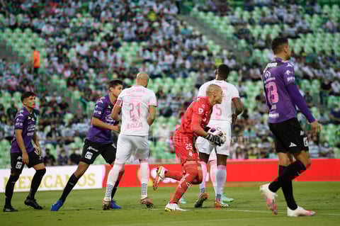 Santos vence a Mazatlán y vuelve a zona de repechaje