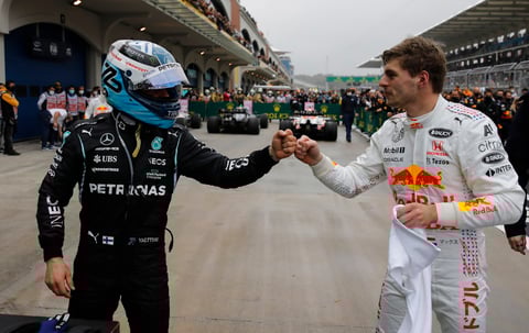 Valtteri Bottas se lleva el Gran Premio de Turquía; 'Checo' Pérez concluye tercero